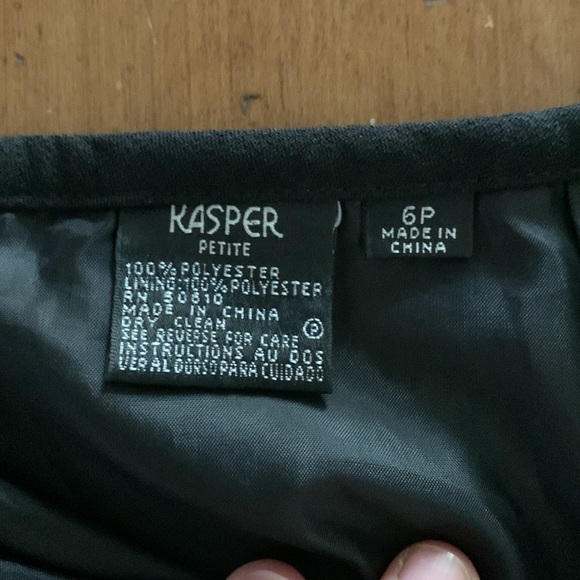 Kasper 6P Skirt Suit Set - Picture 11 of 11